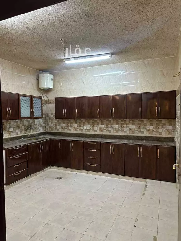 شقة للإيجار في شارع طراق, حي العزيزية, مدينة الرياض, منطقة الرياض صورة 5