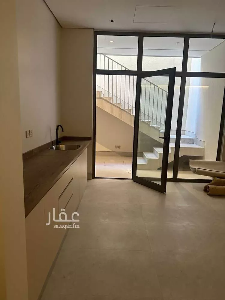 فيلا للإيجار في شارع الطاهرة ، حي حطين ، الرياض ، منطقة الرياض