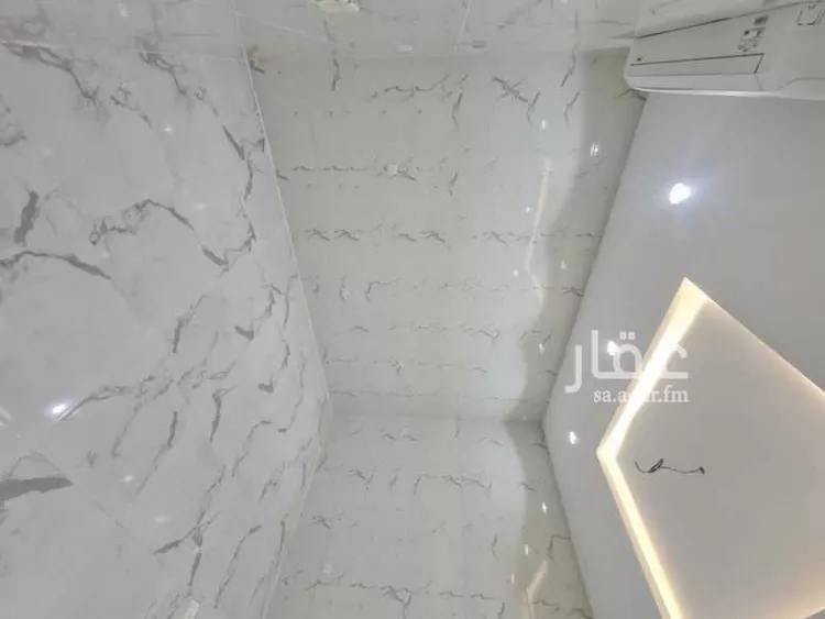 شقة للإيجار في شارع أحمد هزازى, حي الصفاء, مدينة جدة, منطقة مكة المكرمة صورة 2