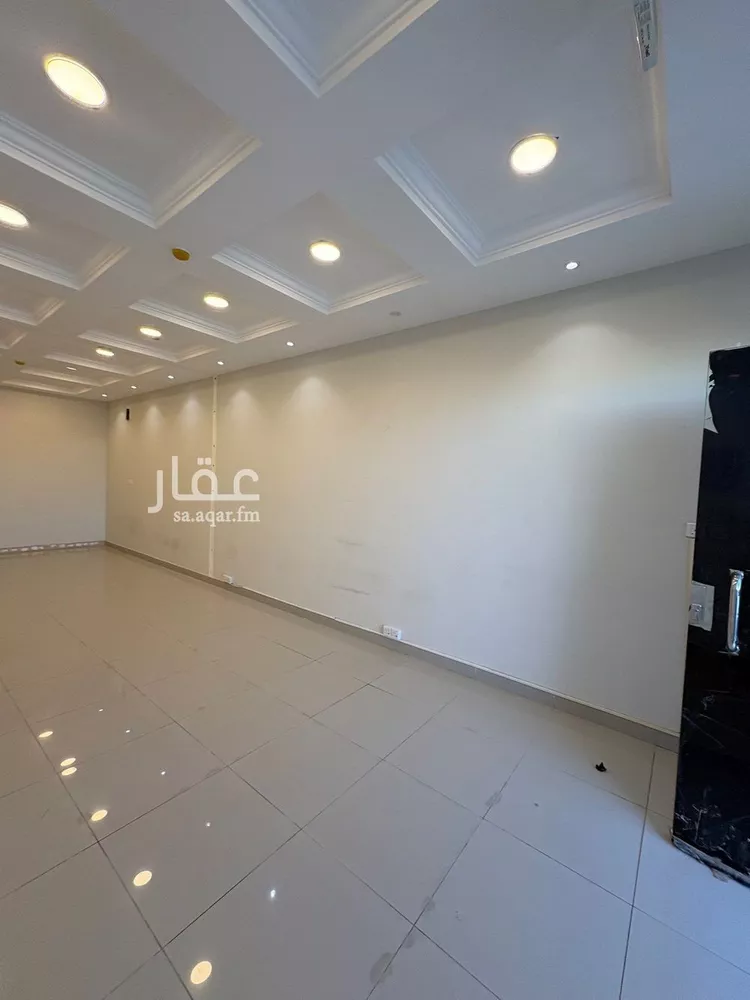 محل للإيجار في شارع سليمان الحقيل, حي الريان, مدينة بريده, منطقة القصيم صورة 2