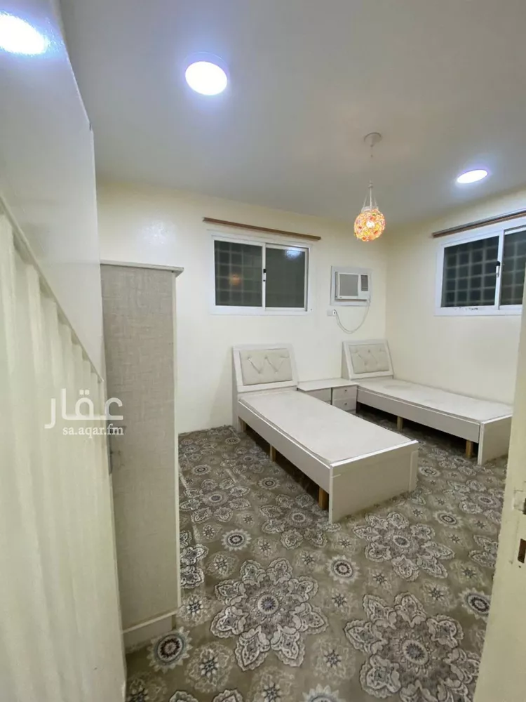 شقة للإيجار في شارع طريق ابو بكر الصديق, حي الإسكان, مدينة بريده, منطقة القصيم صورة 2