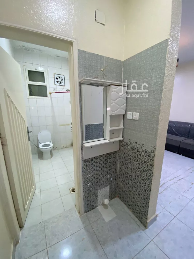 شقة للإيجار في شارع طريق ابو بكر الصديق, حي الإسكان, مدينة بريده, منطقة القصيم صورة 5