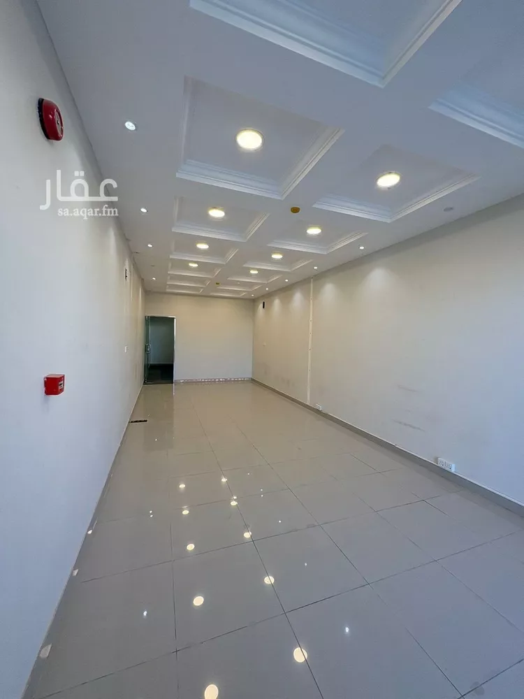 محل للإيجار في شارع سليمان الحقيل, حي الريان, مدينة بريده, منطقة القصيم