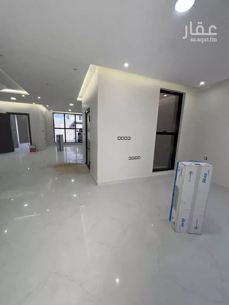 فيلا للبيع في شارع الامير عبدالله بن جلوي بن تركي آل سعود ، حي النهضة ، بريدة ، بريدة صورة 3