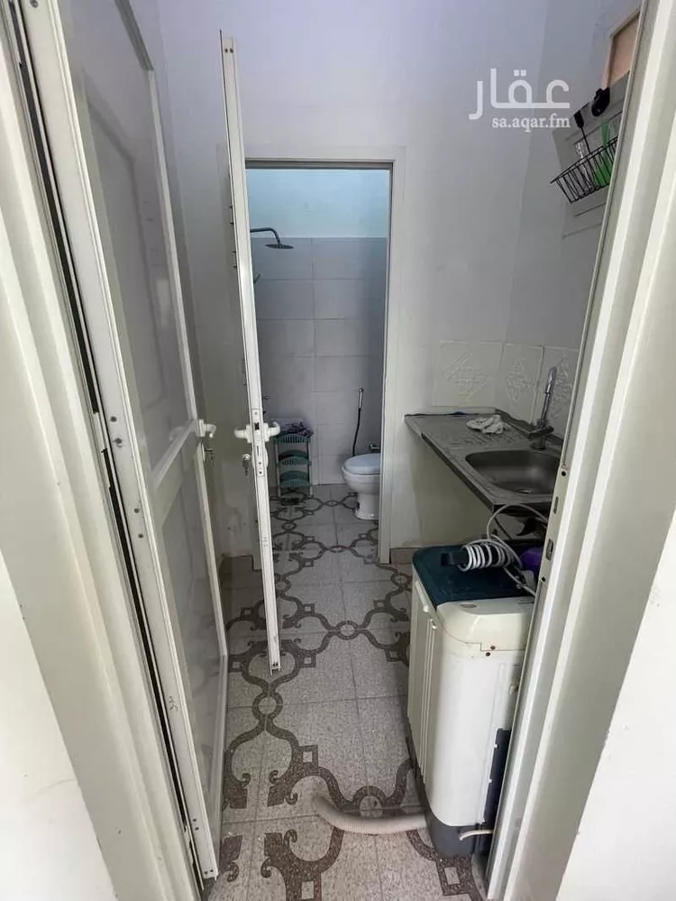 غرفة للإيجار في شارع رقم 380 ، حي النرجس ، الرياض ، منطقة الرياض