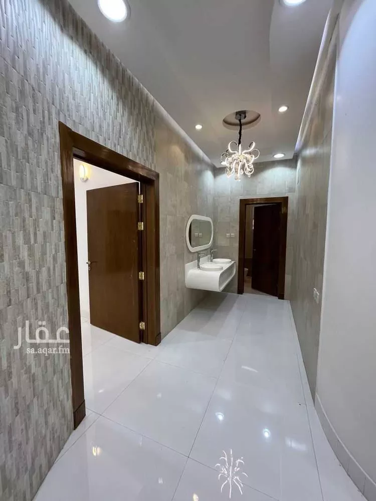 فيلا للبيع في شارع طلحة بن مالك, حي الحزم, مدينة الرياض, منطقة الرياض صورة 3