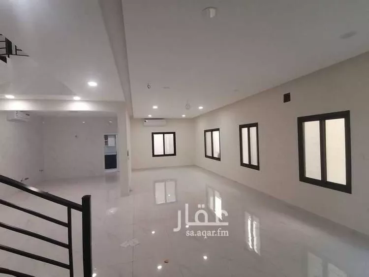 فيلا للإيجار في شارع ابراهيم الحرثي, حي الصدفة, مدينة الدمام, المنطقة الشرقية صورة 2