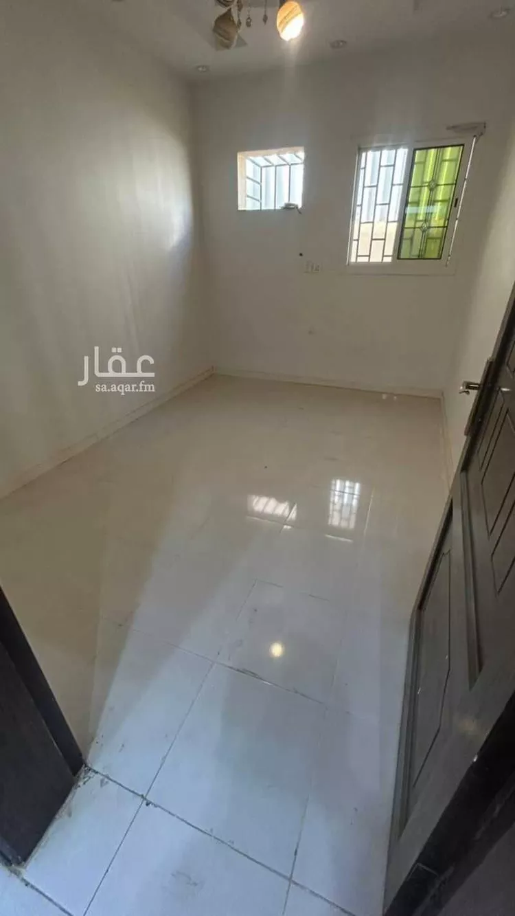 شقة للإيجار في شارع النقلة ، حي الصفا ، تبوك ، منطقة تبوك صورة 2