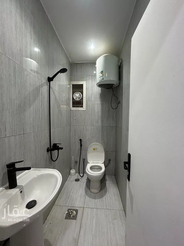 شقة للإيجار في شارع الصحابة, حي إشبيلية, مدينة الرياض, منطقة الرياض صورة 5