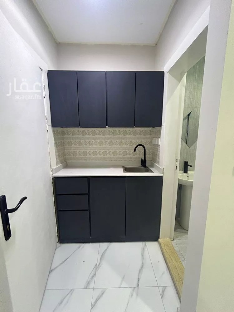 شقة للإيجار في شارع الصحابة, حي إشبيلية, مدينة الرياض, منطقة الرياض صورة 5