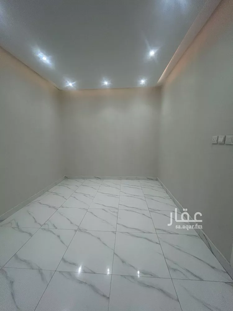 شقة للإيجار في شارع الصحابة, حي إشبيلية, مدينة الرياض, منطقة الرياض
