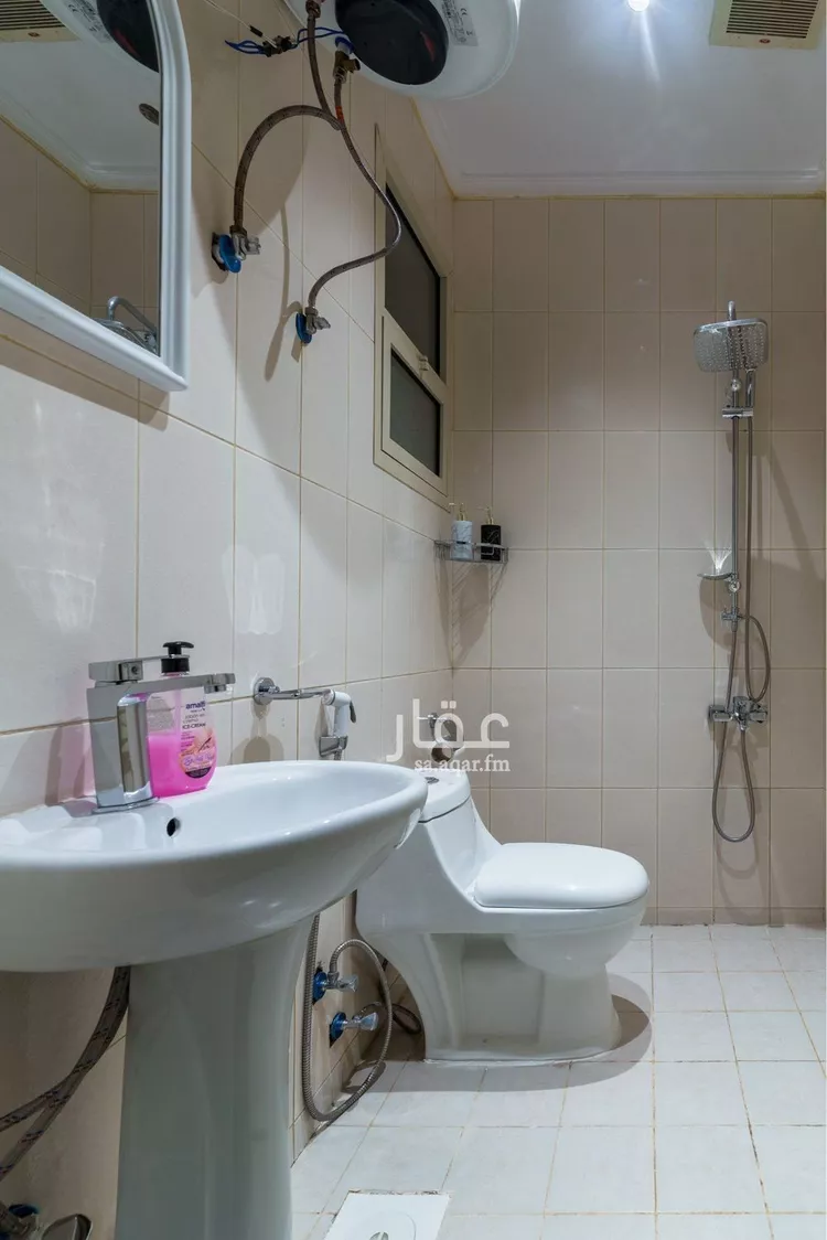 شقة للإيجار في شارع عبدالله بن قيس, حي إشبيلية, مدينة الرياض, منطقة الرياض 12