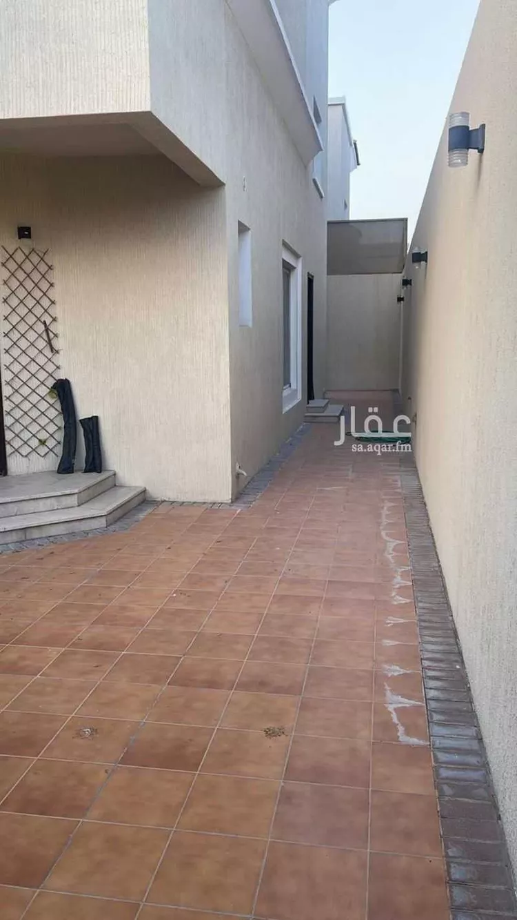 فيلا للبيع في شارع النفوذ, حي الخالدية الشمالية, مدينة الدمام, المنطقة الشرقية