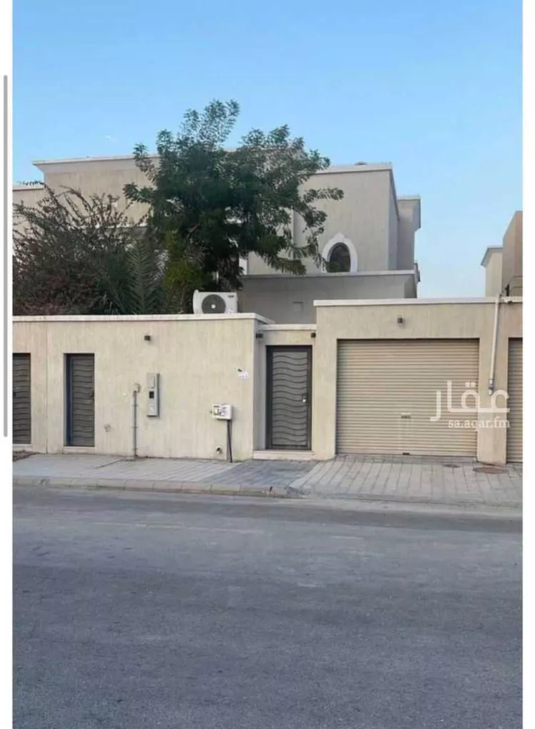 فيلا للبيع في شارع عيون الجواء, حي الخالدية الشمالية, مدينة الدمام, المنطقة الشرقية