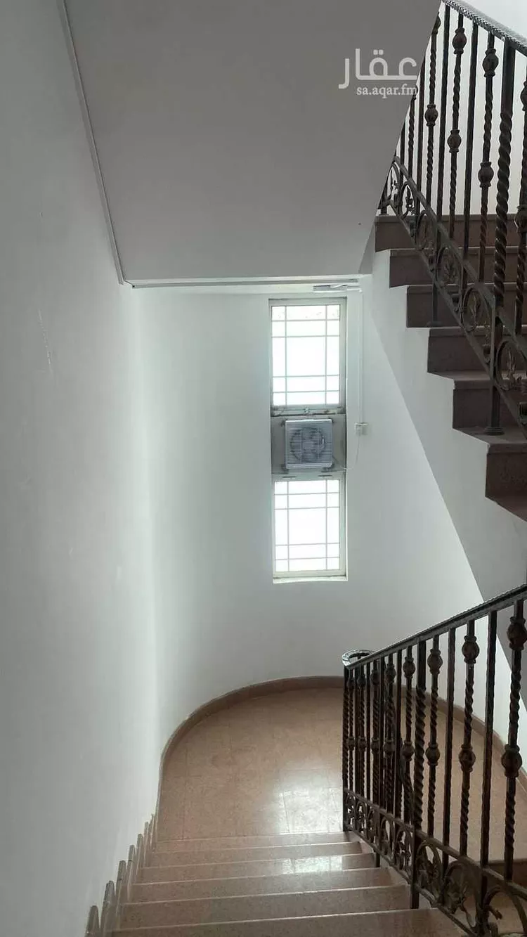 عمارة للبيع في شارع السابع عشر, حي الخبرالشمالية, مدينة الخبر, المنطقة الشرقية صورة 3