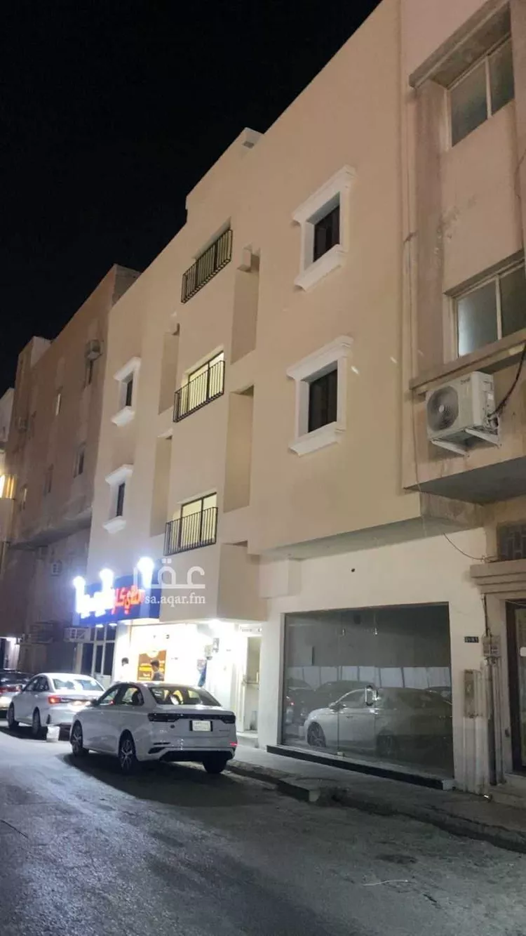 عمارة للبيع في شارع الاول, حي الثقبة, مدينة الخبر, المنطقة الشرقية