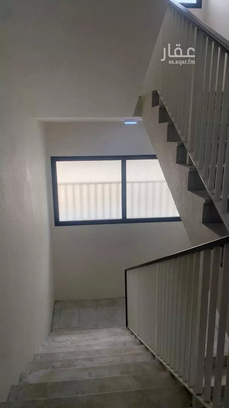 عمارة للبيع في شارع الاول, حي الثقبة, مدينة الخبر, المنطقة الشرقية صورة 4