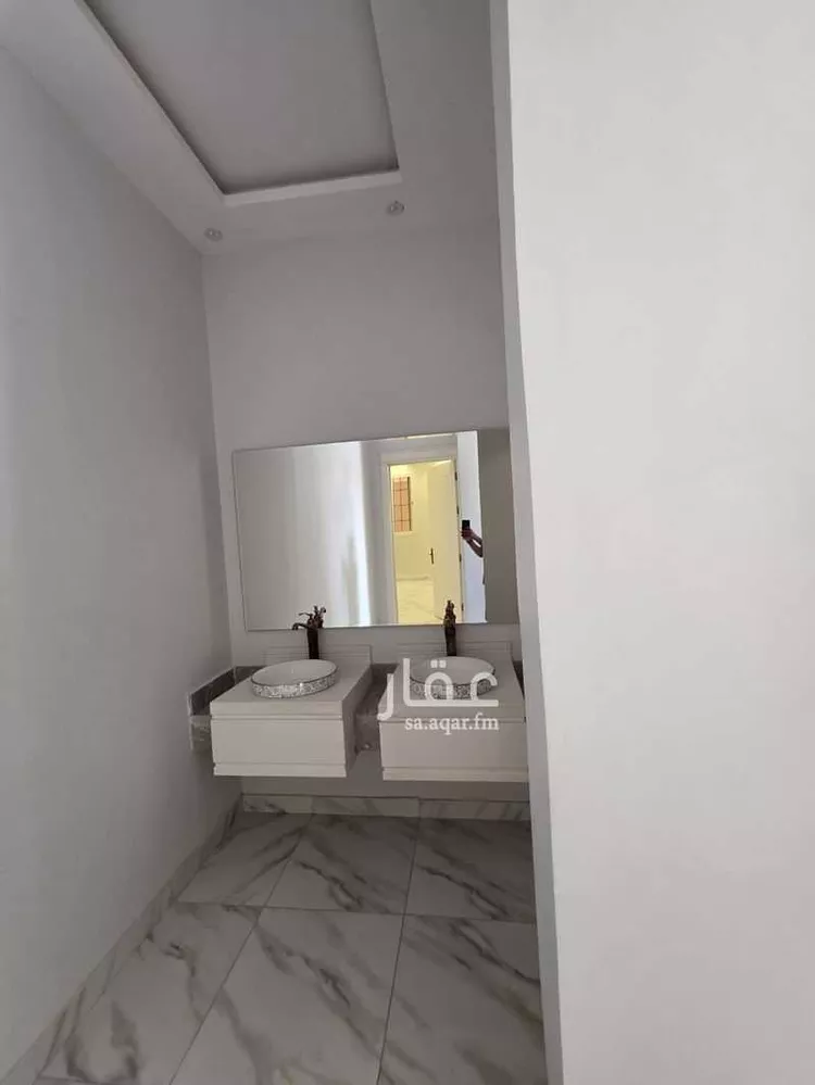 فيلا للإيجار في شارع الخطاب, حي إشبيلية, مدينة الرياض, منطقة الرياض صورة 2