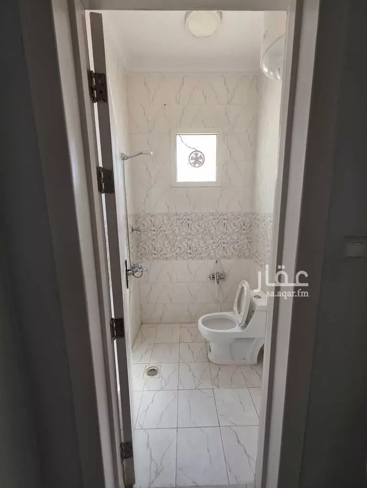 فيلا للإيجار في شارع الخطاب, حي إشبيلية, مدينة الرياض, منطقة الرياض صورة 3