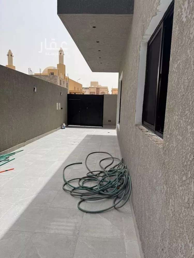 فيلا للإيجار في شارع رقم 337, حي ظهرة لبن, مدينة الرياض, منطقة الرياض صورة 2