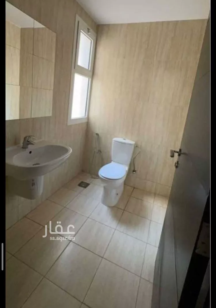 فيلا للإيجار في شارع الكوفة, حي الياسمين, مدينة الرياض, منطقة الرياض صورة 4