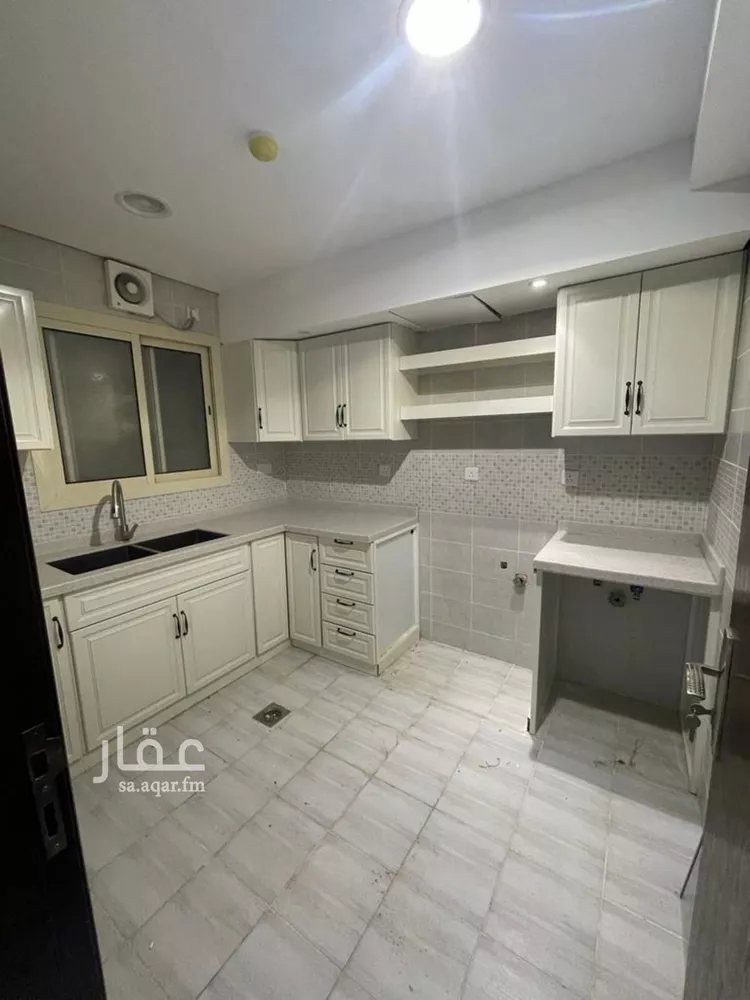 شقة للبيع في شارع رقم 404, حي الملقا, مدينة الرياض, منطقة الرياض صورة 2