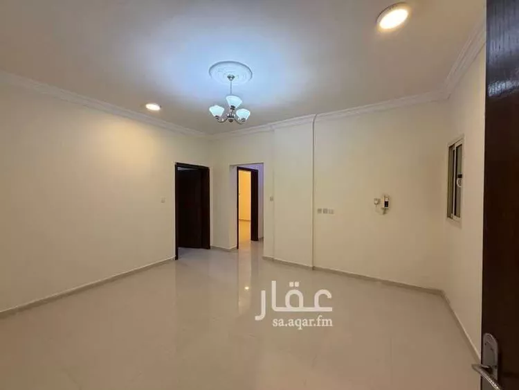 شقة للإيجار في شارع عمار ابن ياسر, حي العزيزية, مدينة الدمام, المنطقة الشرقية صورة 3