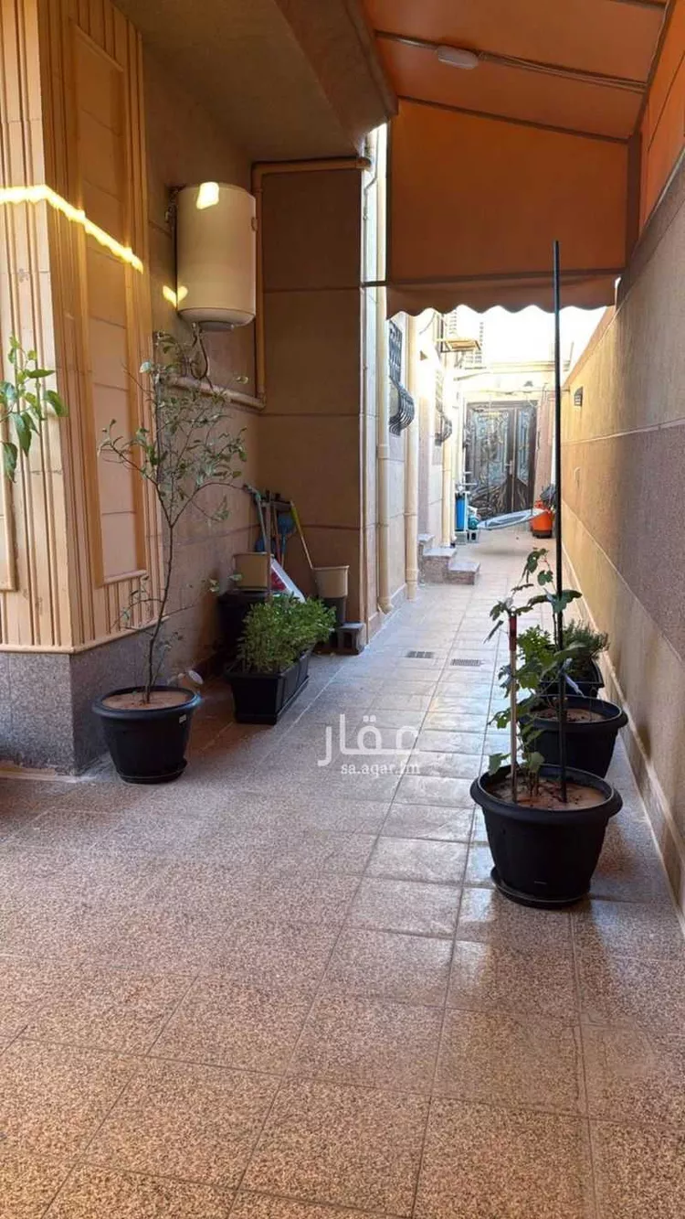 فيلا للبيع في شارع خالد بن الازرق, حي طيبة, مدينة الدمام, المنطقة الشرقية 16