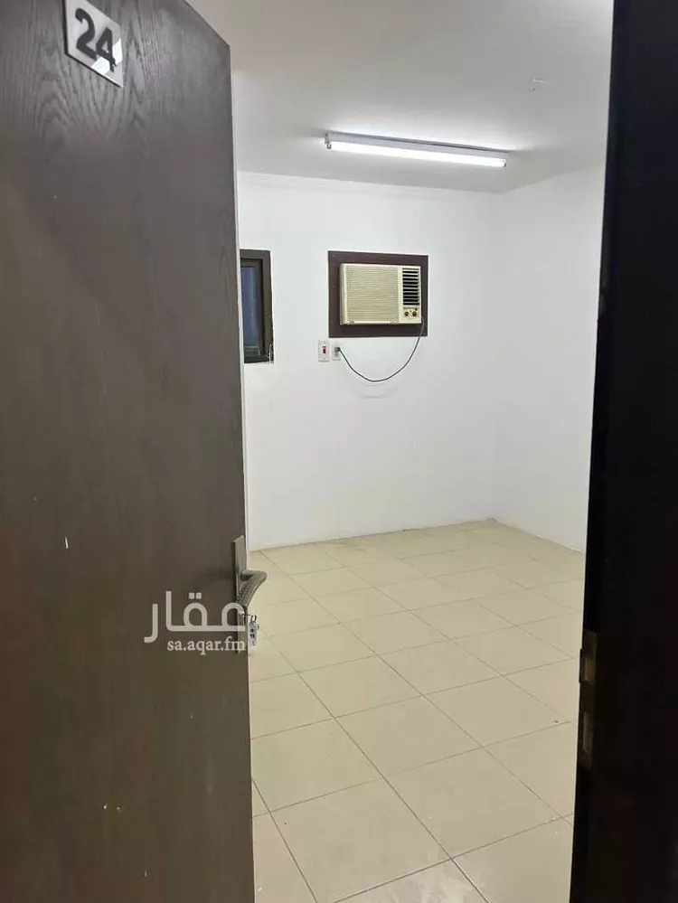 عمارة للإيجار في شارع العاشر, حي مدينة العمال, مدينة الدمام, المنطقة الشرقية صورة 3
