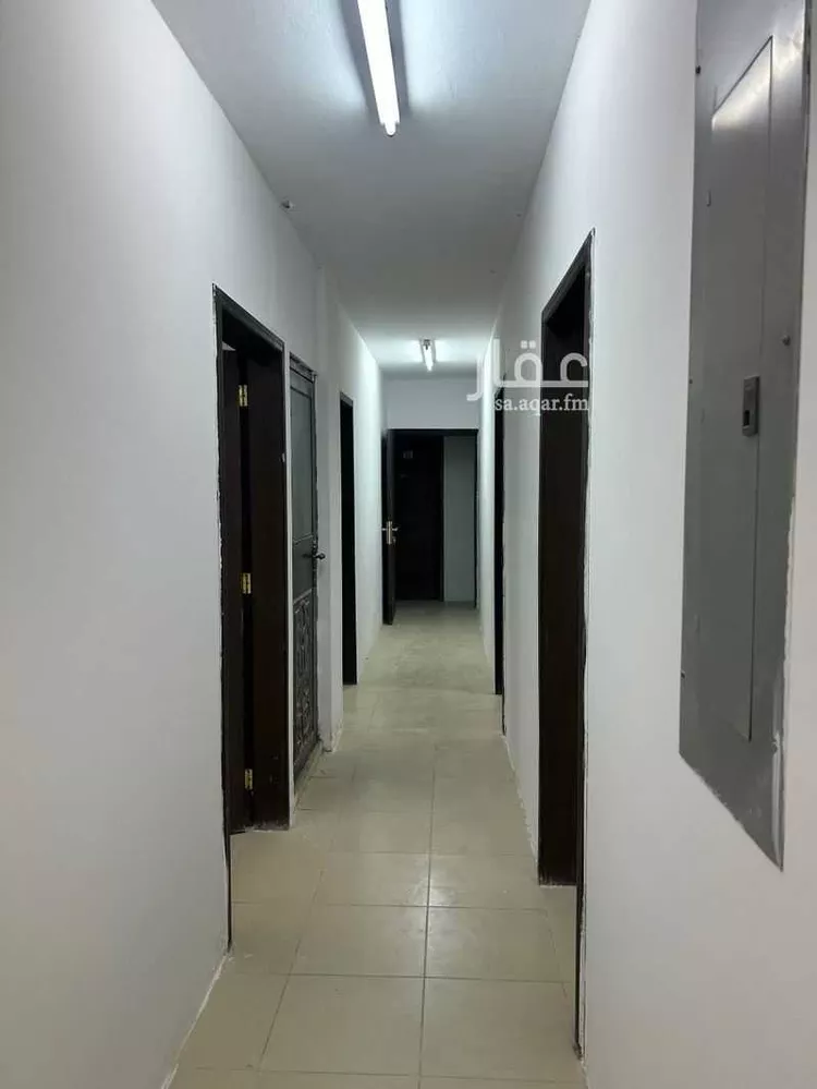 Building for Rent in Dammam Madinat Al Umal صورة 2