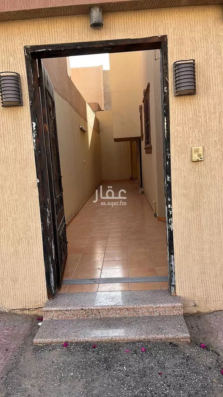 دور للإيجار في شارع الحافظ بن رجب ، حي الخالدية ، عنيزة ، عنيزة صورة 5