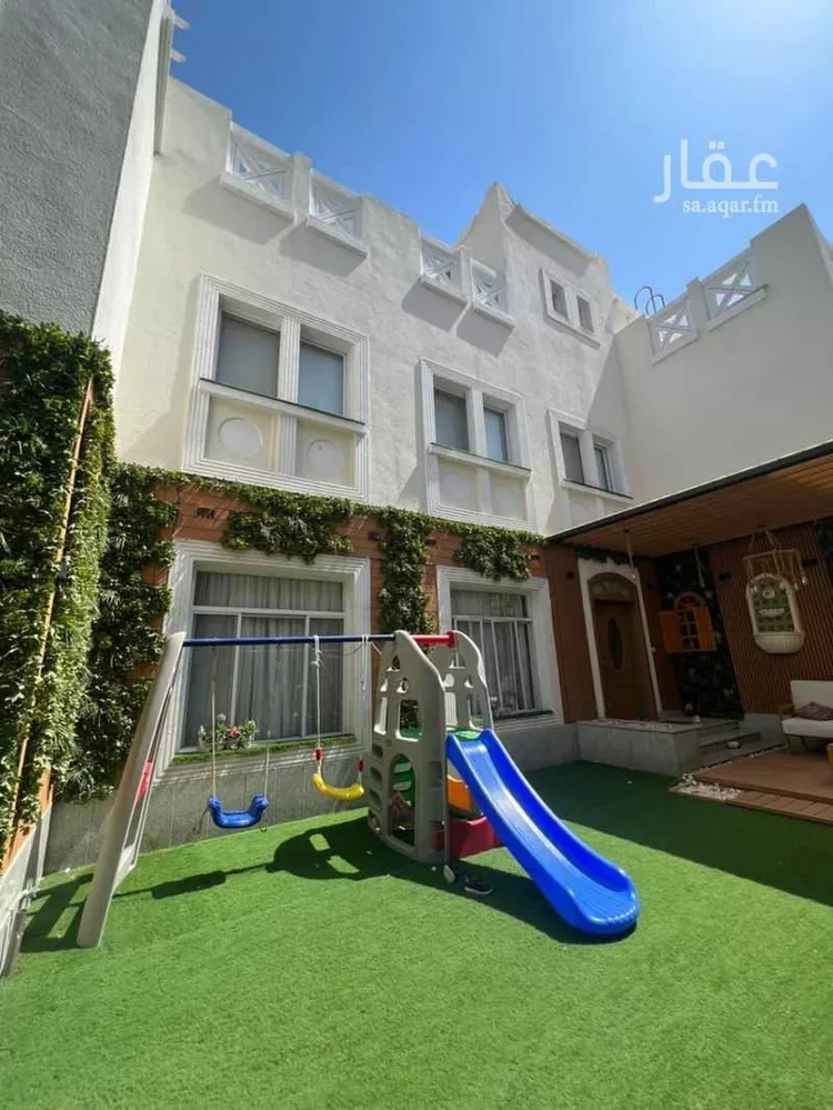 فيلا للبيع في شارع عبدالله ابن معاوية الجمحي, حي بنى بياضة, مدينة المدينه المنوره, منطقة المدينة المنورة صورة 5