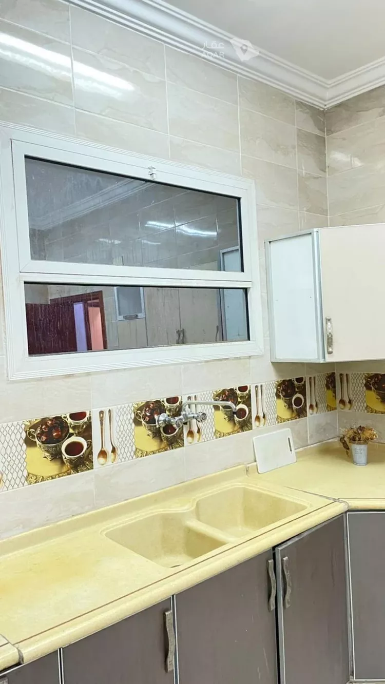 Building for Sale in Medina Warqan