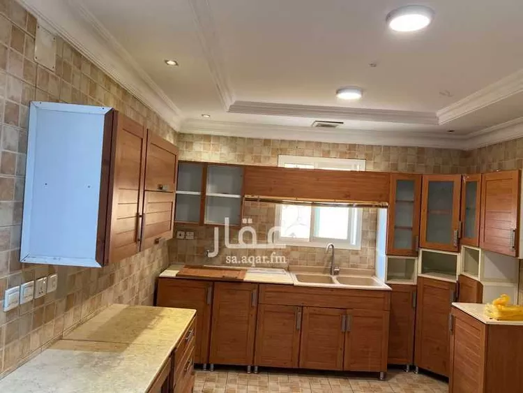دور للإيجار في شارع محمد بن البناء, حي إشبيلية, مدينة الرياض, منطقة الرياض صورة 3
