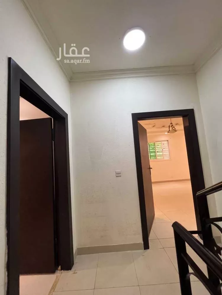 دور للإيجار في شارع محمد بن البناء, حي إشبيلية, مدينة الرياض, منطقة الرياض صورة 3