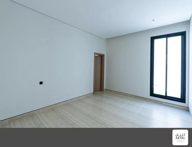 Floor for Sale in Riyadh Al Arid 6