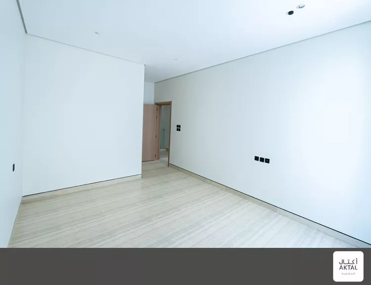 Floor for Sale in Riyadh Al Arid 12