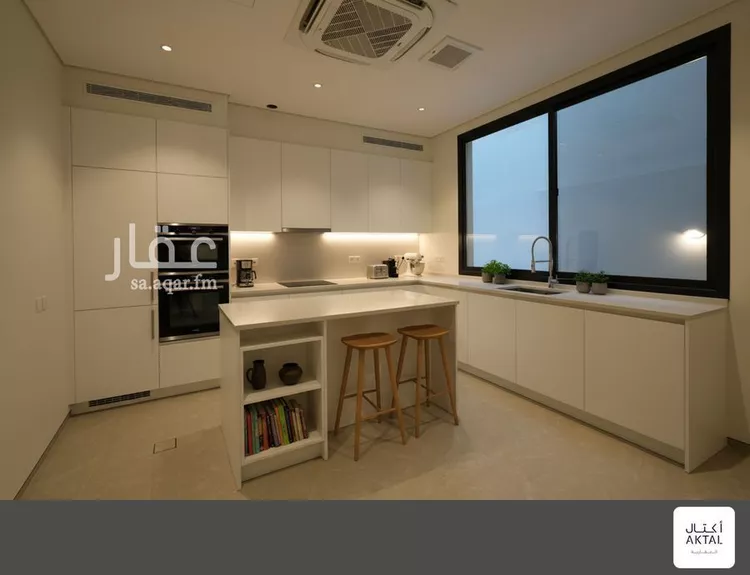 فيلا للبيع في شارع صهيب أبي موسى, حي العارض, مدينة الرياض, منطقة الرياض صورة 3