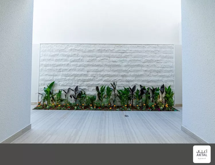 Floor for Sale in Riyadh Al Arid 19