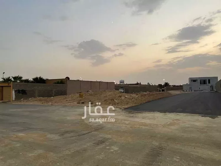 أرض للبيع في شارع عاصم العنبري, حي الحزم, مدينة بريدة, منطقة القصيم صورة 4