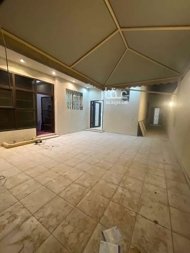 فيلا للإيجار في شارع الحمر 181, حي الحمر الجنوبي, مدينة بريدة, منطقة القصيم