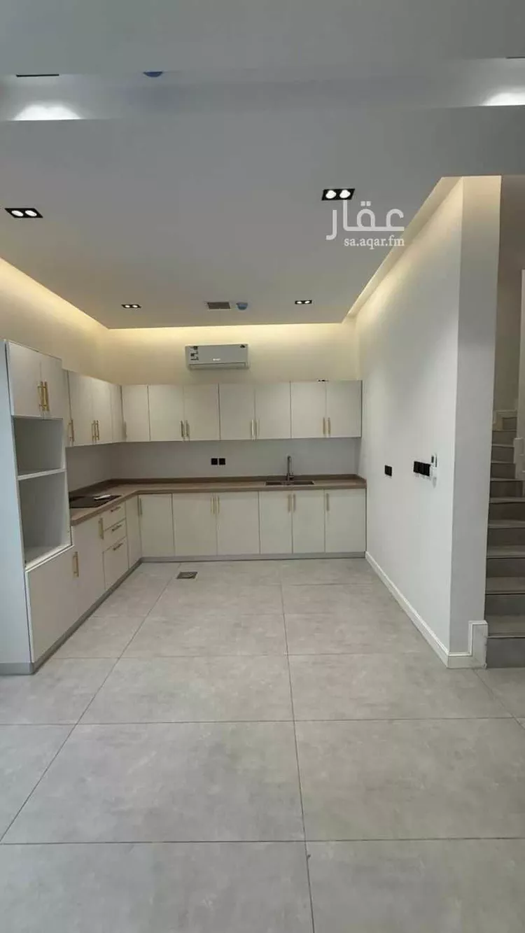 فيلا للإيجار في شارع علي بن أحمد العمري, حي العارض, مدينة الرياض, منطقة الرياض صورة 5