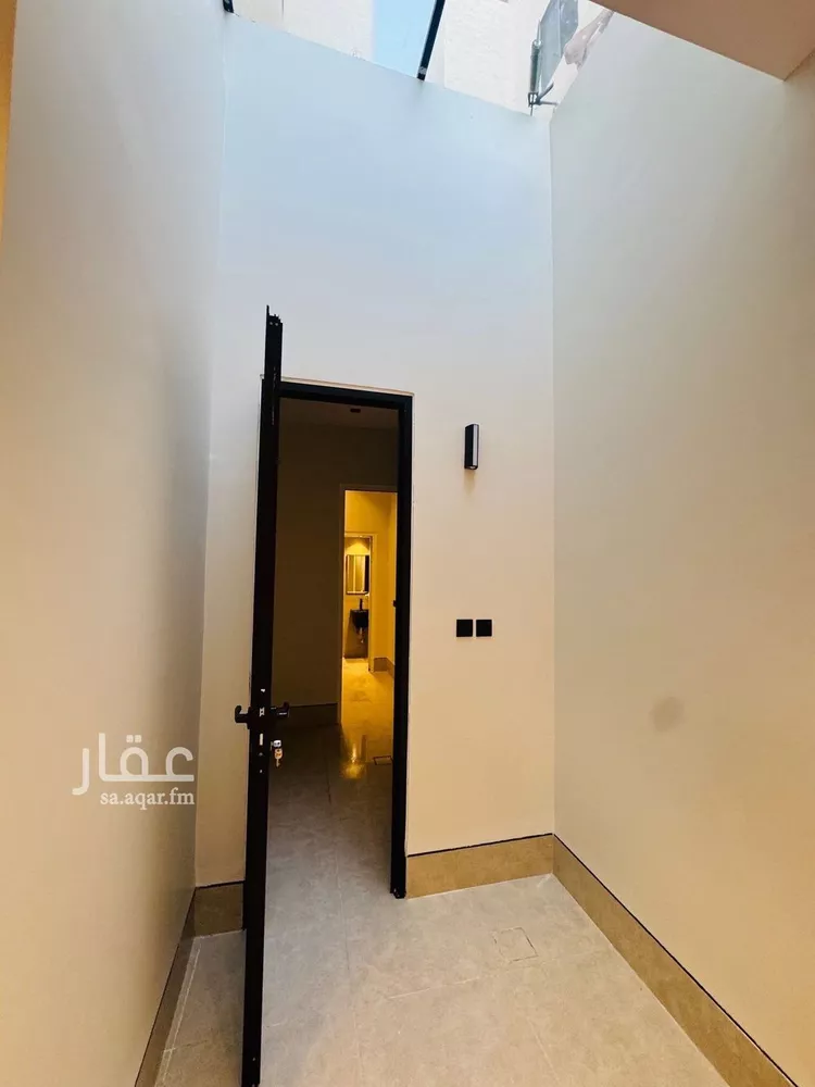 فيلا للبيع في شارع محمد بن يوسف, حي النرجس, مدينة الرياض, منطقة الرياض 11
