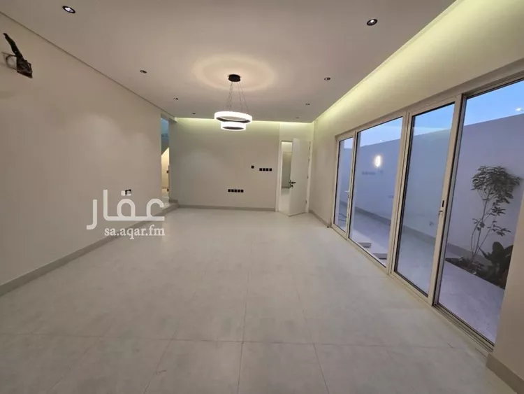 Villa for Sale in Riyadh Al Arid 7