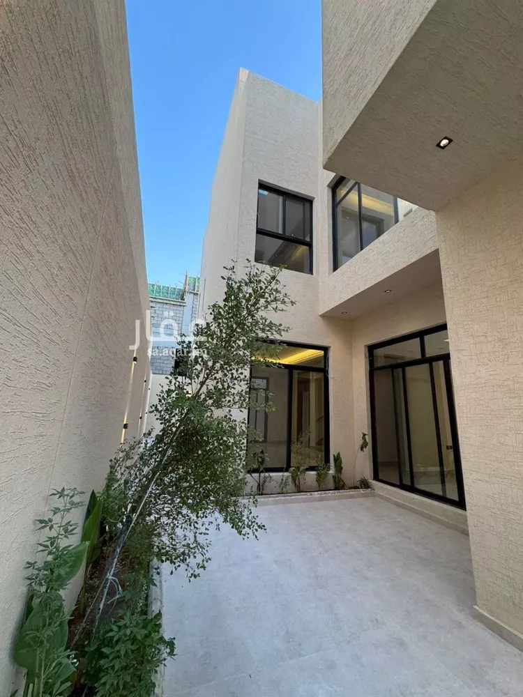 فيلا للبيع في شارع 152, حي النرجس, مدينة الرياض, منطقة الرياض صورة 2