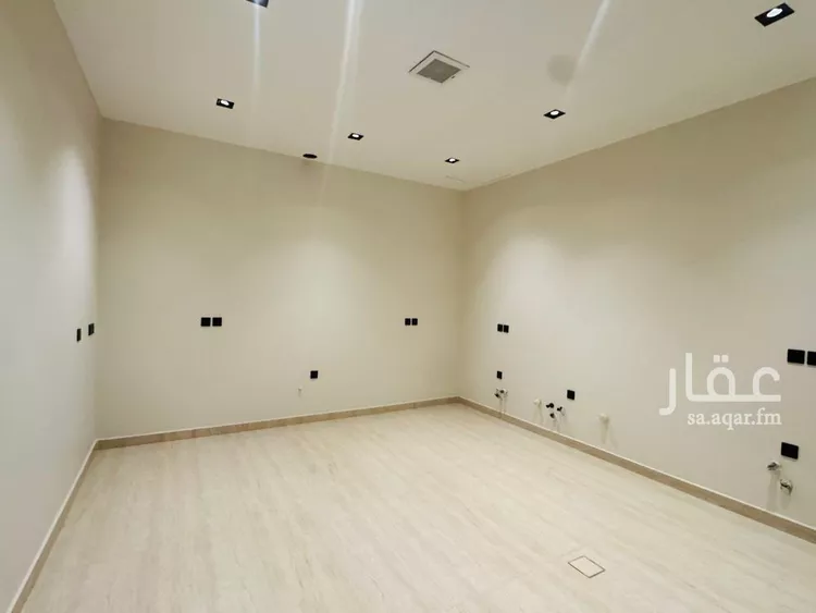 فيلا للبيع في شارع محمد بن الأزهر, حي العارض, مدينة الرياض, منطقة الرياض 8