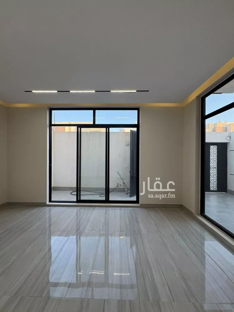 فيلا للبيع في شارع أبي بكر بن علي الحدادي العبادي, حي النرجس, مدينة الرياض, منطقة الرياض 6