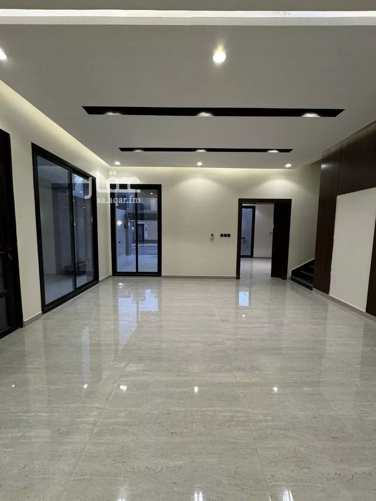 فيلا للبيع في شارع مسلم بن عبيدالله, حي العارض, مدينة الرياض, منطقة الرياض صورة 4