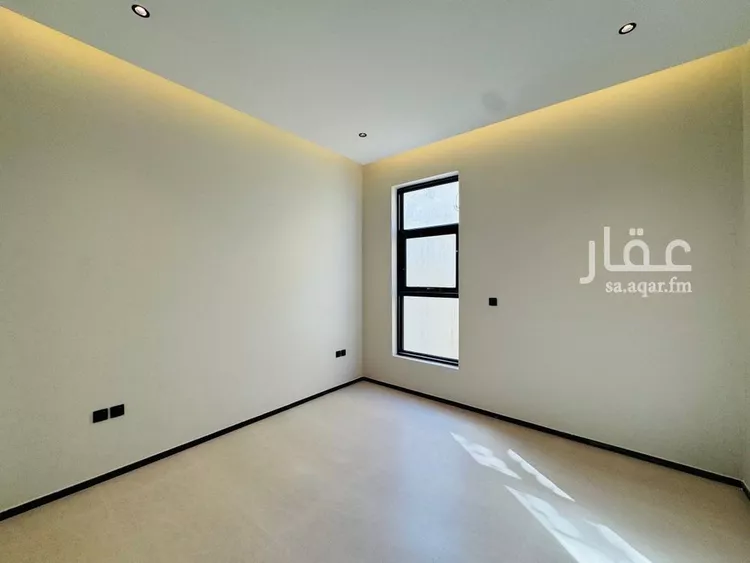 Floor for Sale in Riyadh Al Arid 11