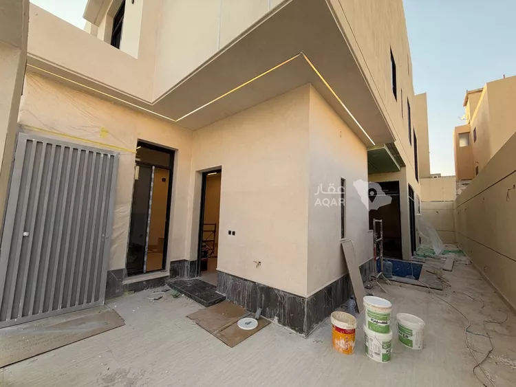فيلا للبيع في شارع عبدالله بن ملاذ الأشعري, حي العارض, مدينة الرياض, منطقة الرياض 4